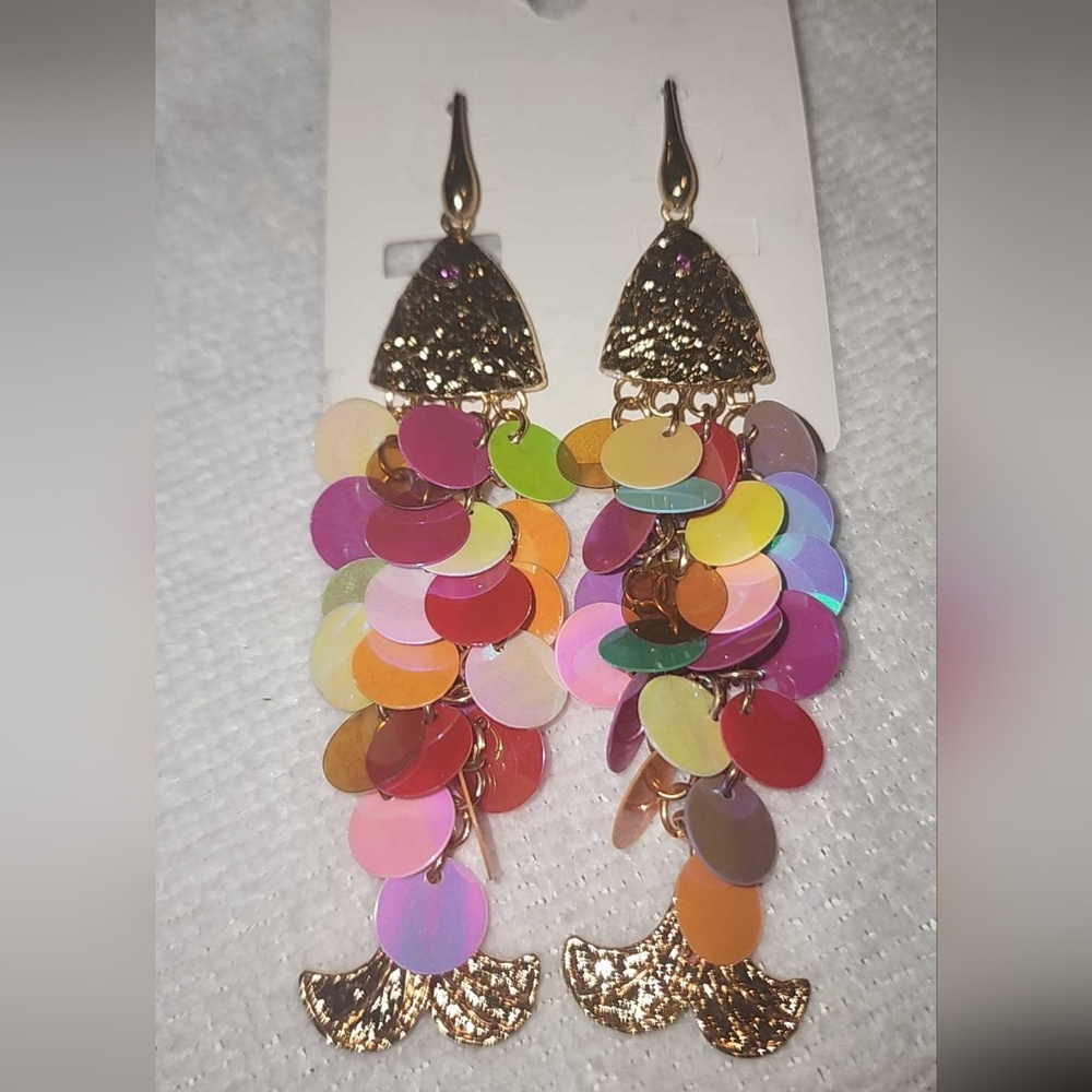 Very Cute J-hook Earrings, fashion, fish design colorful reflective scales. NWOT